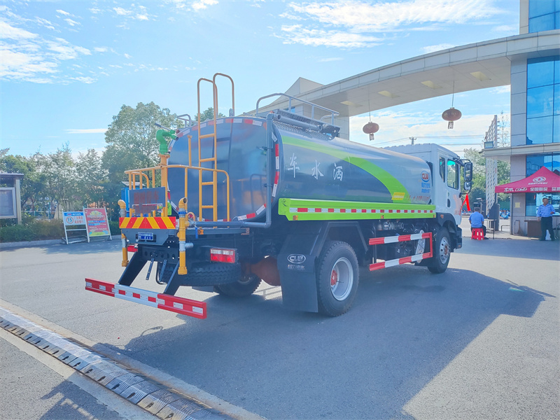 國六14方東風(fēng)D9灑水車